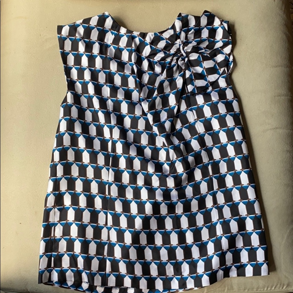 DVF silk sleeveless patterned top